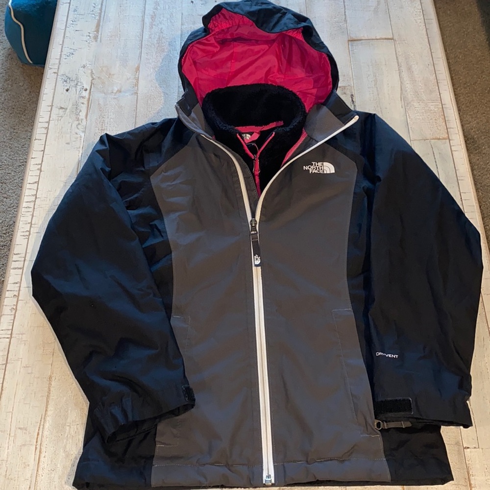 EUC GIRLS MD North Face 3in1 Hyvent jacket